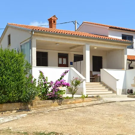 Apartamento Snjezana 1747 *